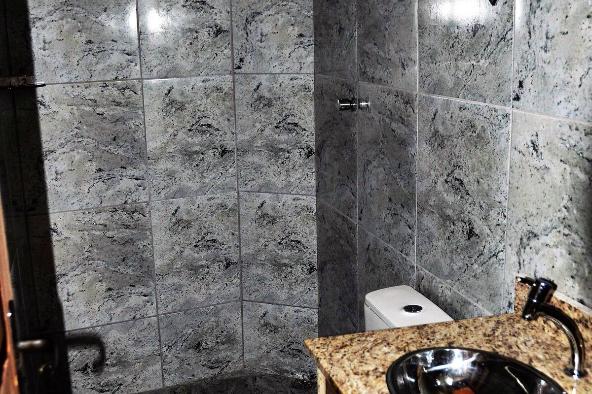 Shower, towels