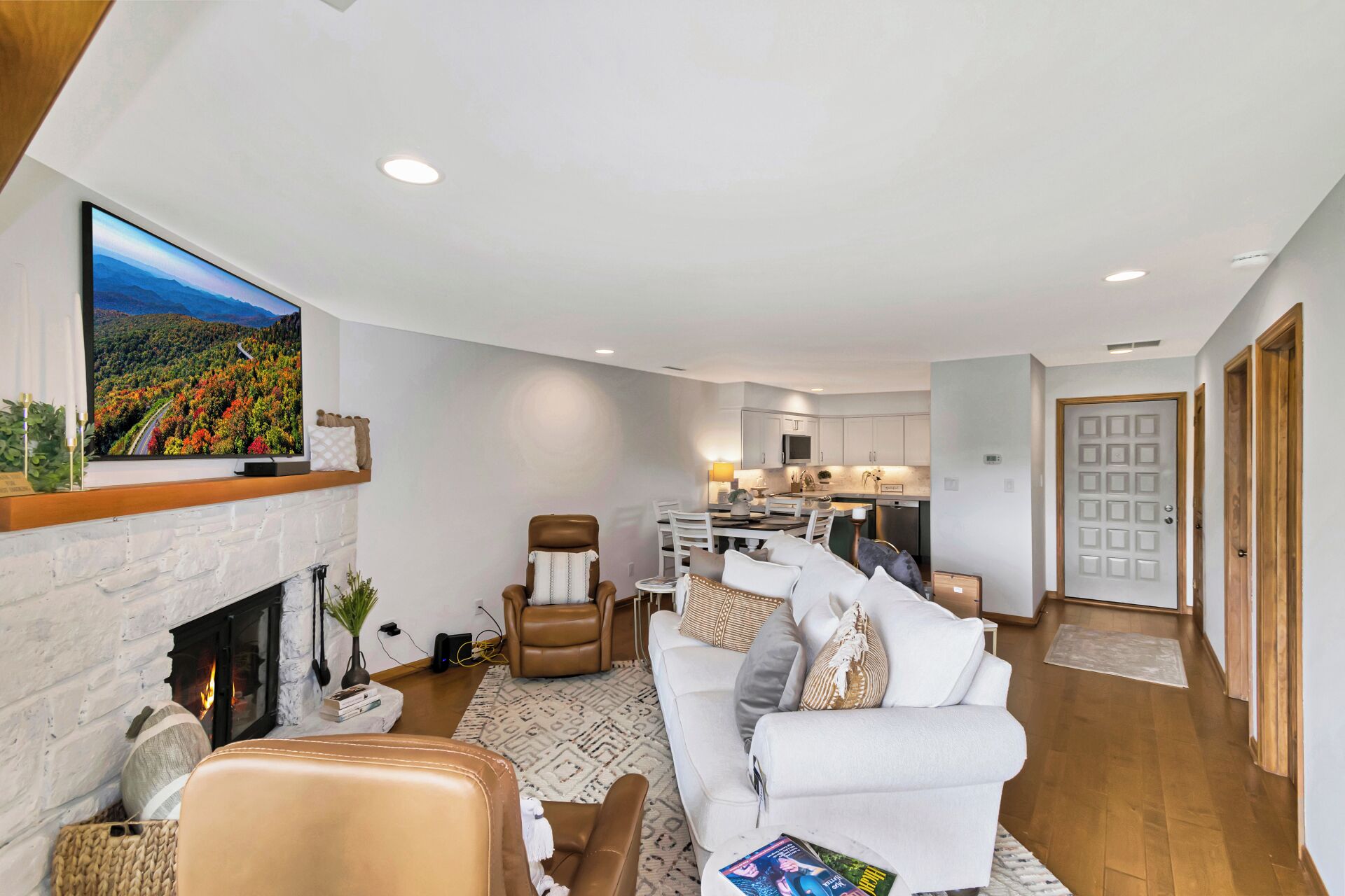 Condo, 1 Bedroom, Mountainside | Living area | Flat-screen TV