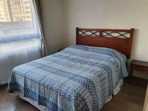 Business Studio, 1 Bedroom, Private Bathroom | Premium bedding, pillowtop beds, iron/ironing board, free WiFi - Apart Suites (Santiago)