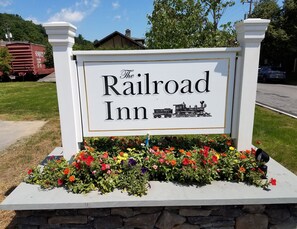 Property grounds - The Railroad Inn (Cooperstown)