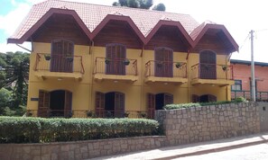 Exterior - Hotel Vill' Agi (Campos do Jordão)