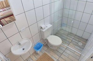 Dusche, Handtücher, Toilettenpapier