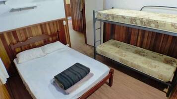 Chalet | Free WiFi, bed sheets