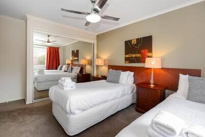 BOUTIQUE STAYS - Sandy Haven C