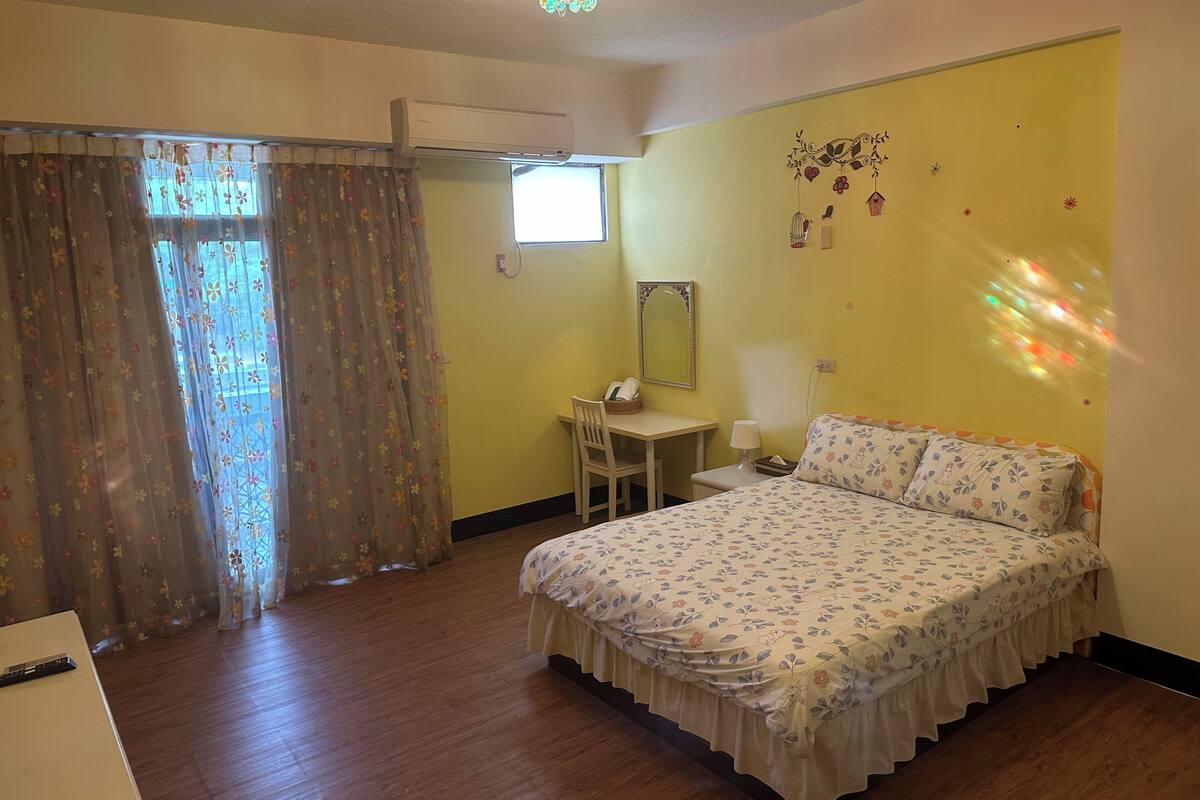 Double Room | Desk, blackout drapes, rollaway beds (surcharge), WiFi (free)