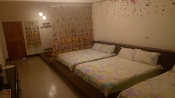 Quarto (6-Person) | Área de estar | TV LCD