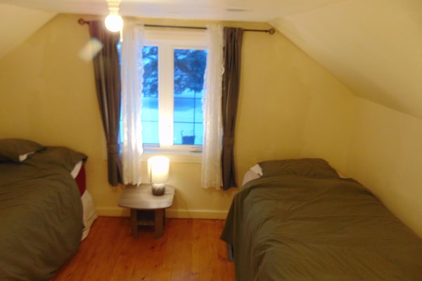 3 habitaciones, ropa de cama de alta calidad y cubrecamas