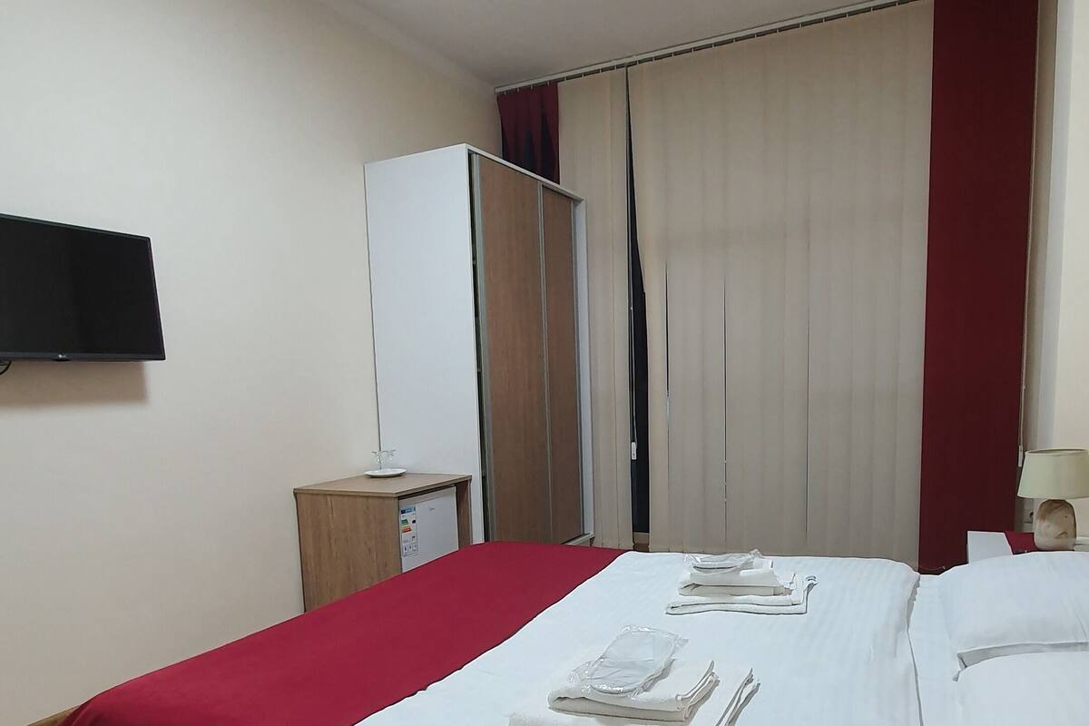 Doppia Standard, 1 letto matrimoniale | 1 camera, biancheria da letto di alta qualità, insonorizzazione