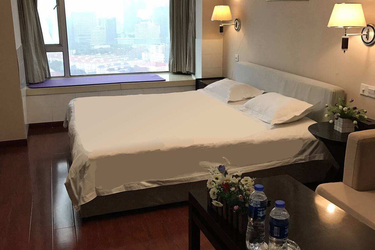 5 Schlafzimmer, Minibar, Schreibtisch, Verdunkelungsvorhänge