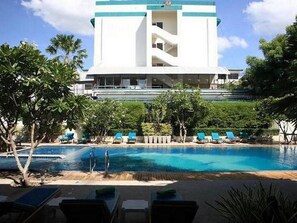 Piscine extérieure