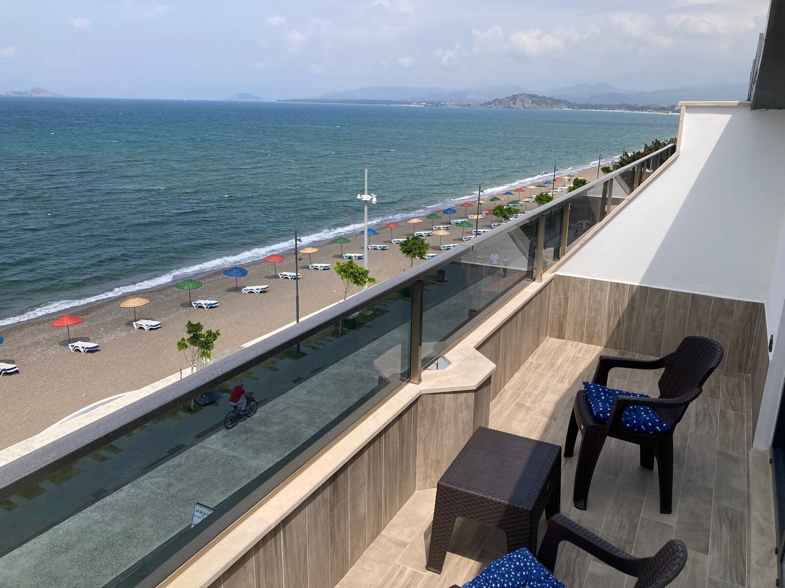 Quarto casal luxo, banheira de hidromassagem, vista para o mar | Terraço/pátio