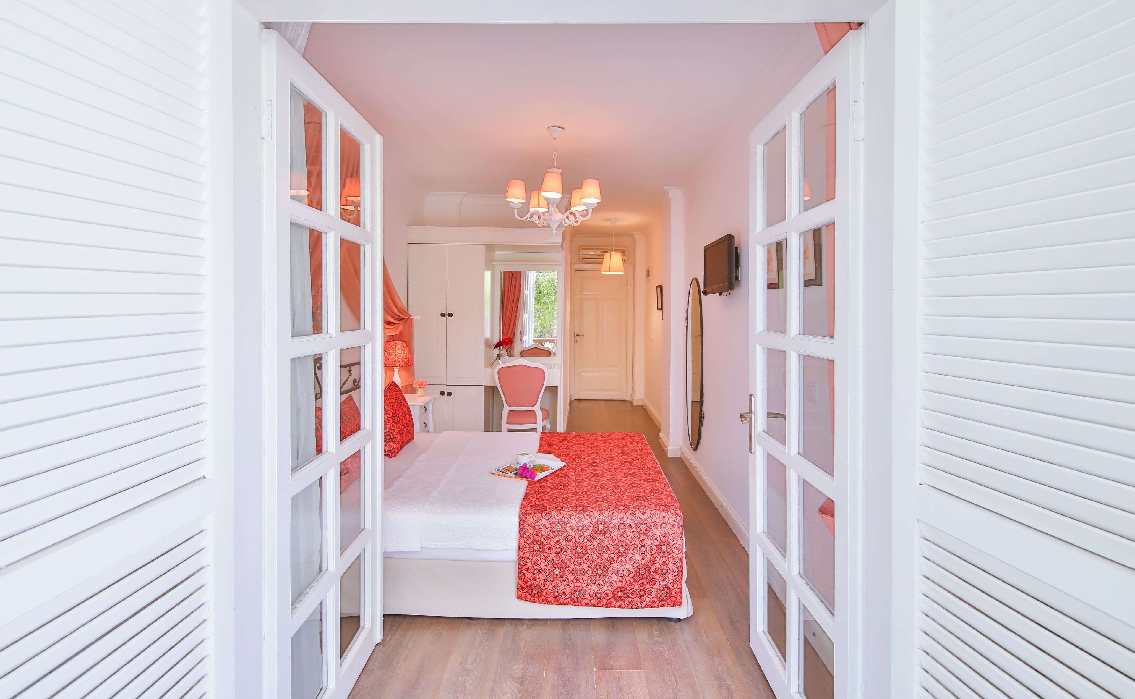 deluxe double room, 1 double or 2 single beds | minibar, desk, soundproofing, rollaway beds