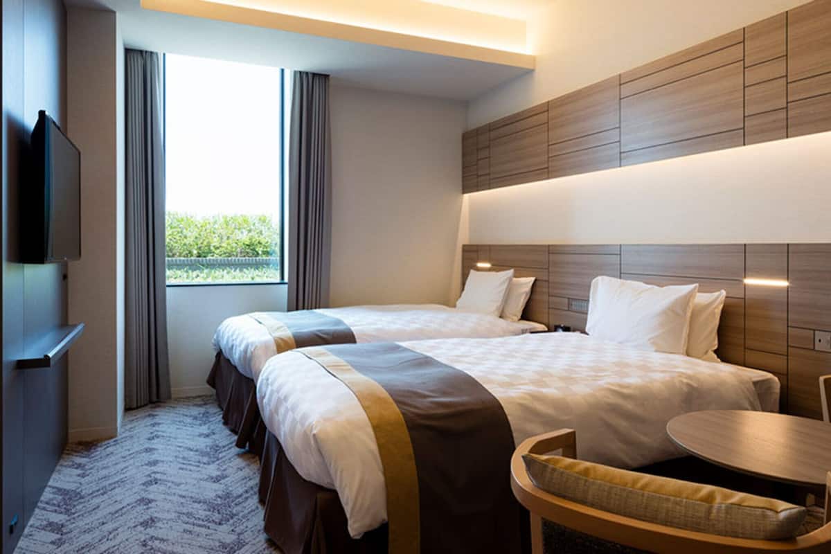 In-room safe, desk, laptop workspace, blackout curtains