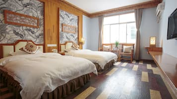 Sunshine Twin Room | In-room safe, desk, blackout drapes, soundproofing