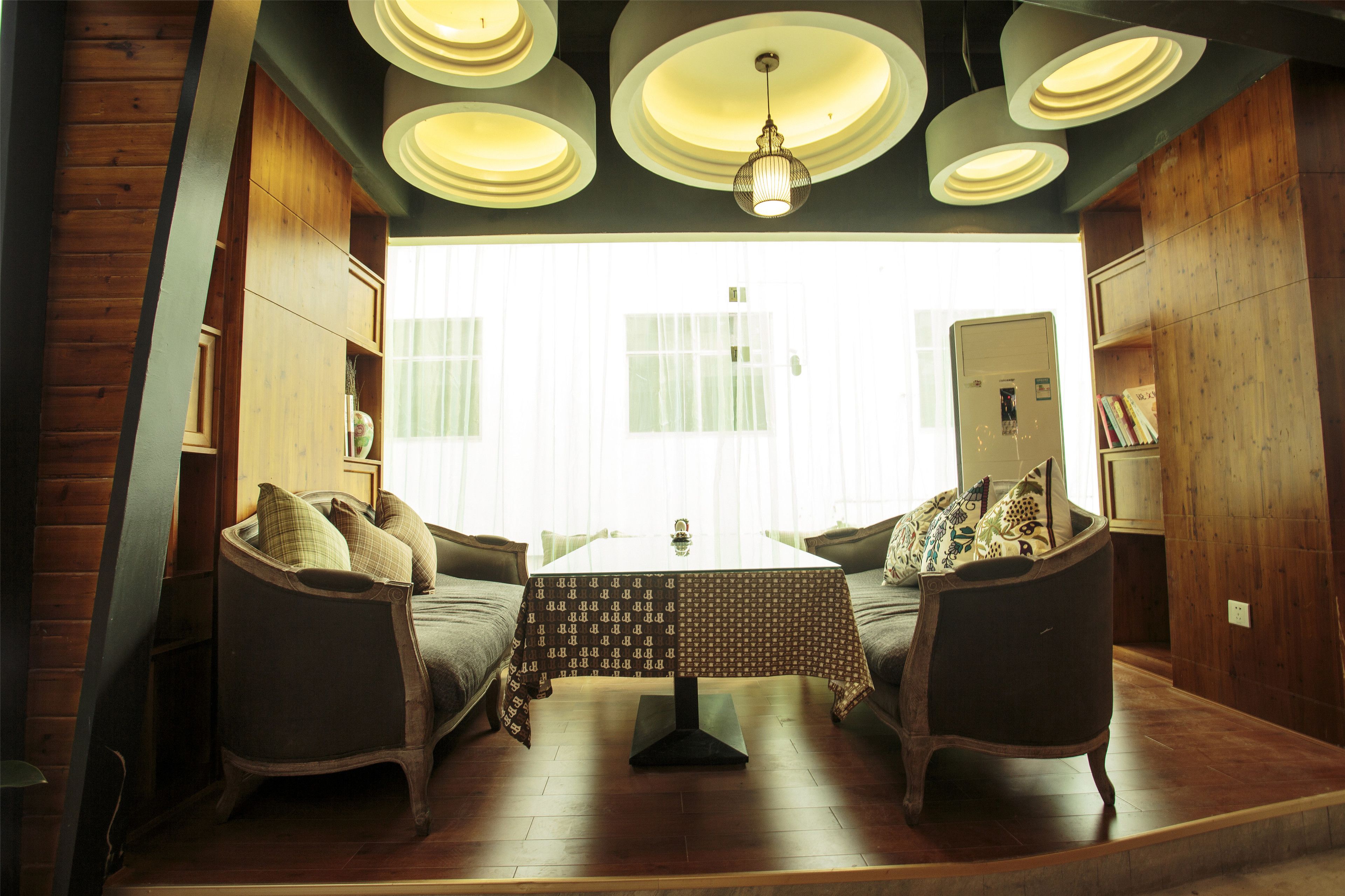 ロビー応接スペース