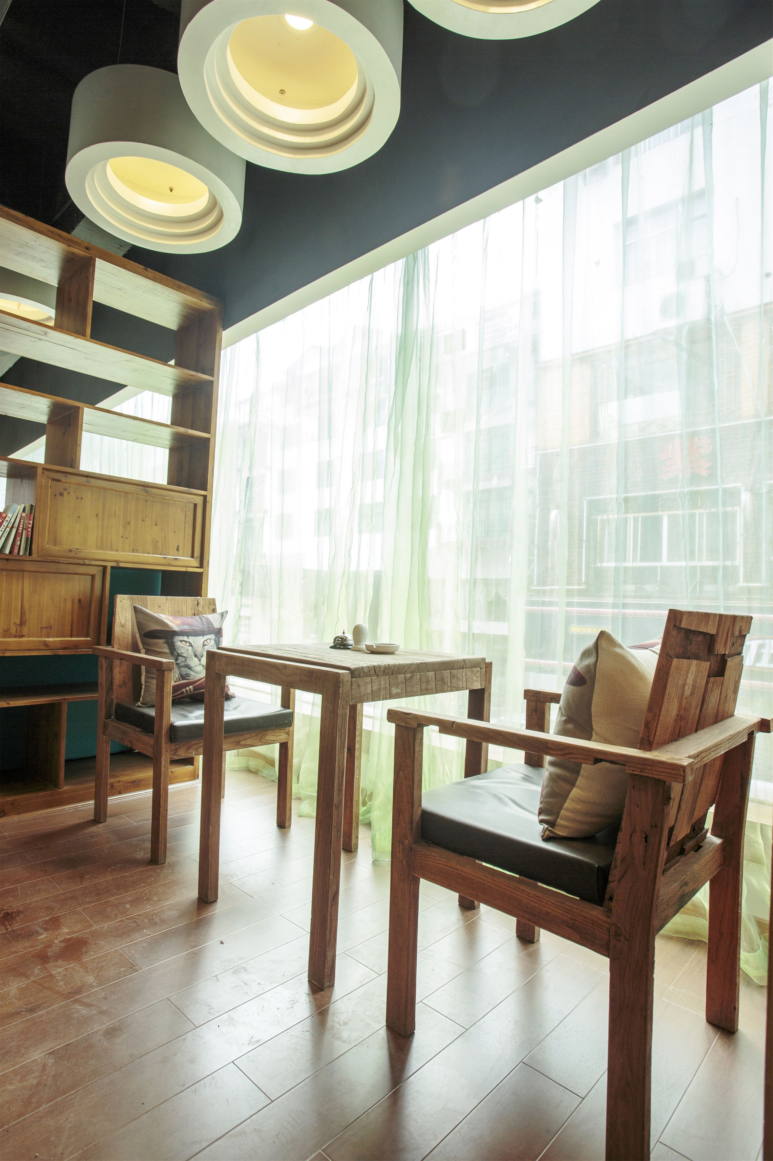 ロビーラウンジ