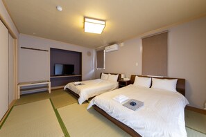 Traditional-Zimmer (Japanese Style, with Open Air Bath)