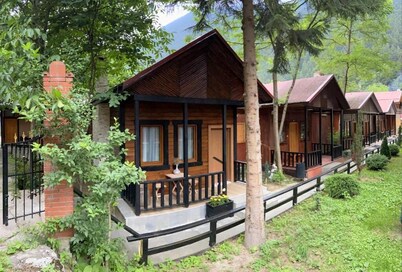 Inanlar Garden Hotel & Bungalow 