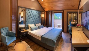 Superior Double Room, 1 Queen Bed | Desk, laptop workspace, soundproofing, iron/ironing board - Inanlar Garden Hotel & Bungalow  (Çaykara)