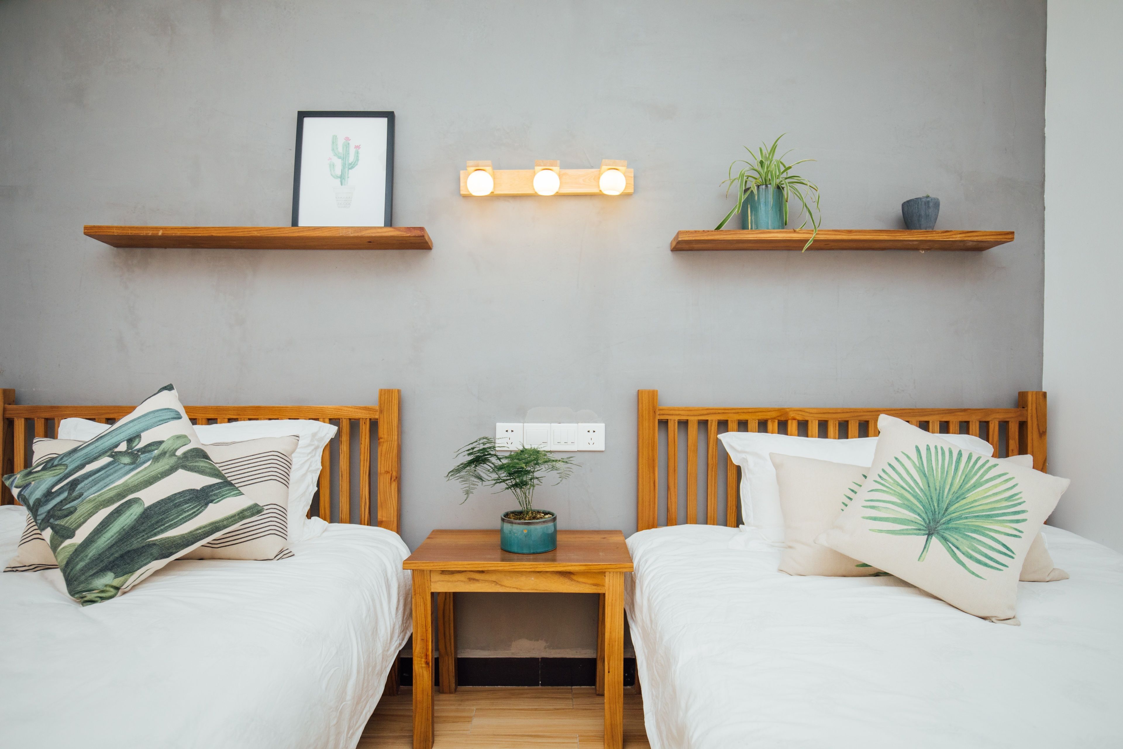 Standard Twin Room | Desk, blackout curtains, soundproofing, free WiFi