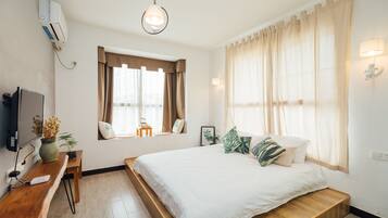 Tatami Double Room | Desk, blackout drapes, soundproofing, free WiFi