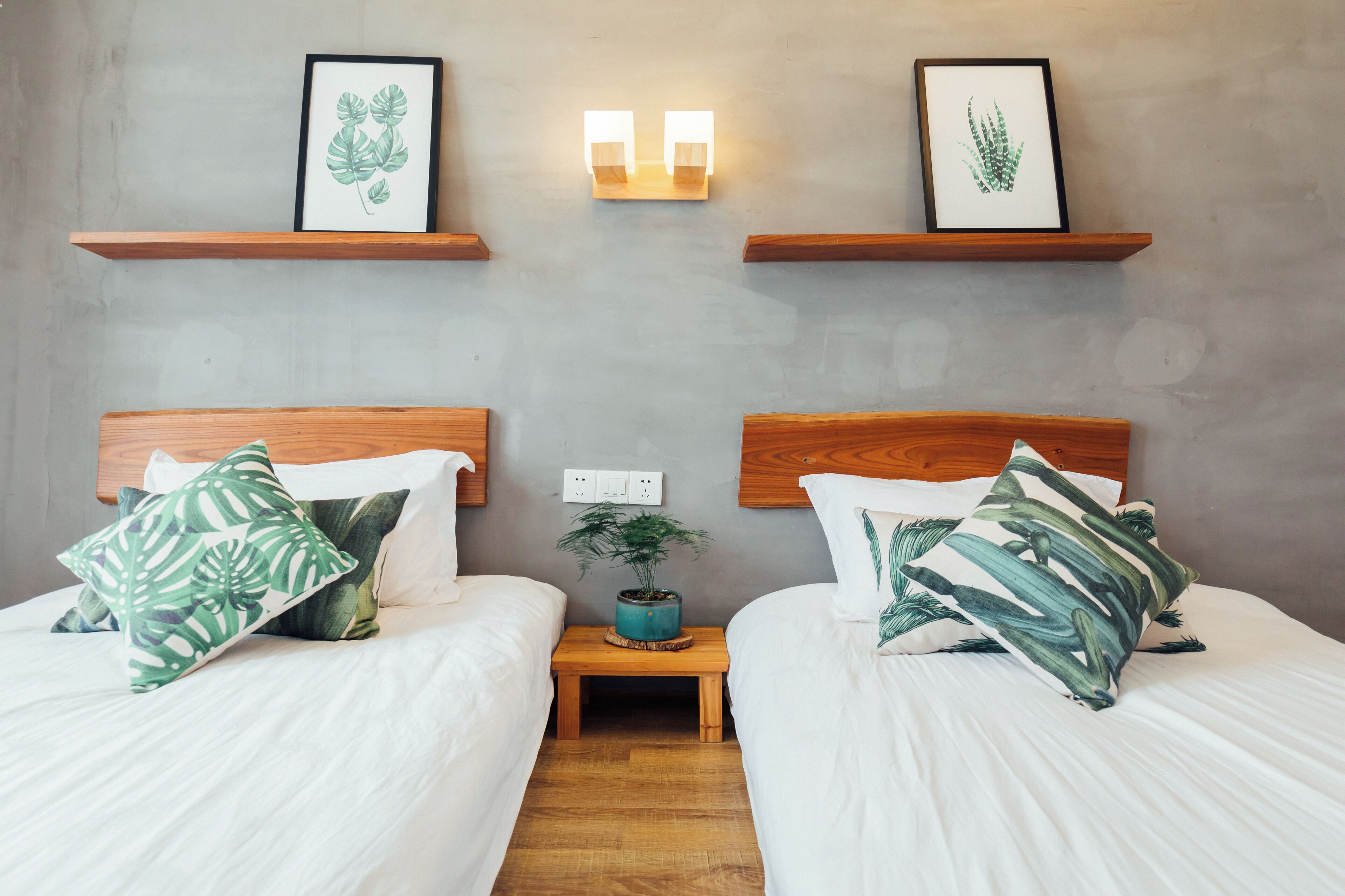 Tatami Twin Room | Desk, blackout curtains, soundproofing, free WiFi