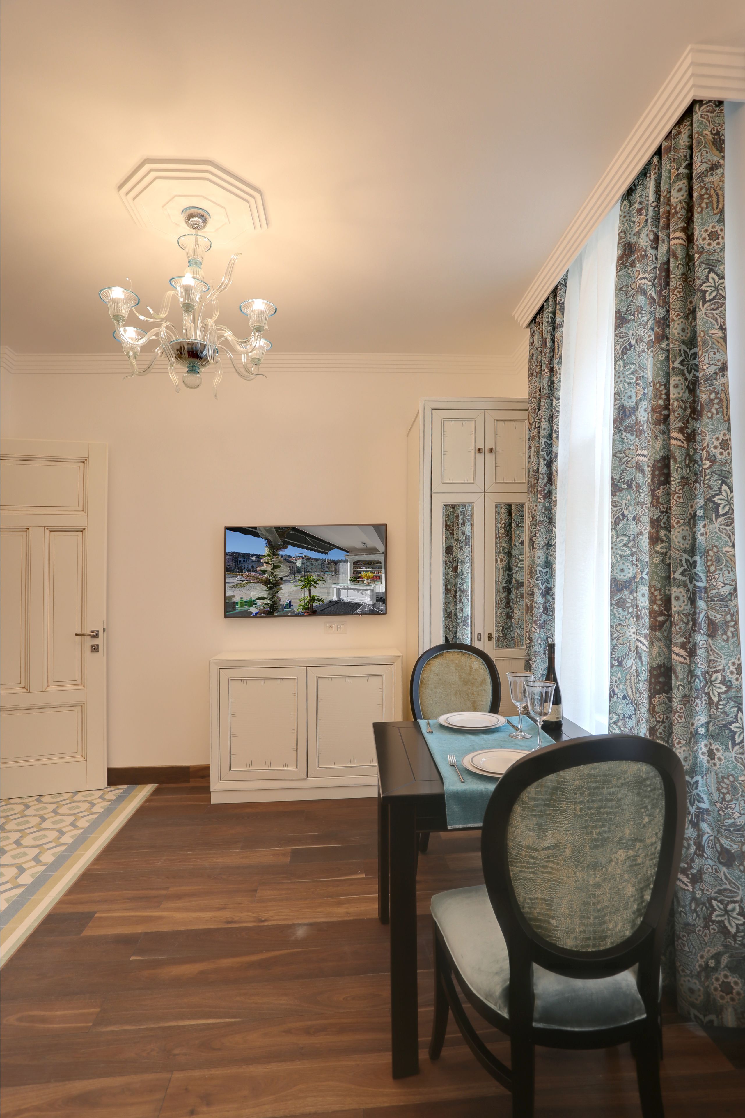 Classic Twin Room (with Kitchenette) | In-room dining