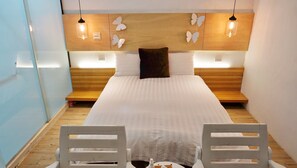 Down duvets, desk, blackout curtains, free WiFi