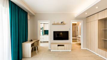 Estudio, vistas al lago | Sábanas de algodón egipcio y ropa de cama de alta calidad