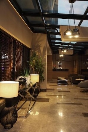 Lobby - Tuzla Town Hotel (Tuzla)