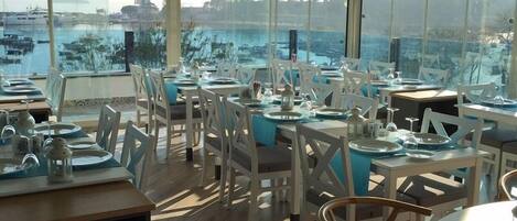 2 restaurants, breakfast, lunch, dinner served; Turkish cuisine