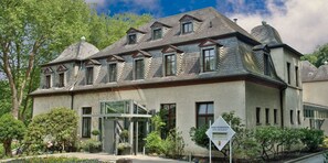 Front of property - Hotel Haus Hohenstein (Witten)