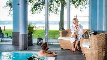 Ansiktsbehandlinger og manikyr og pedikyr