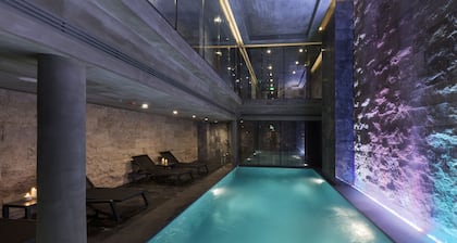 Endless Art Hotel