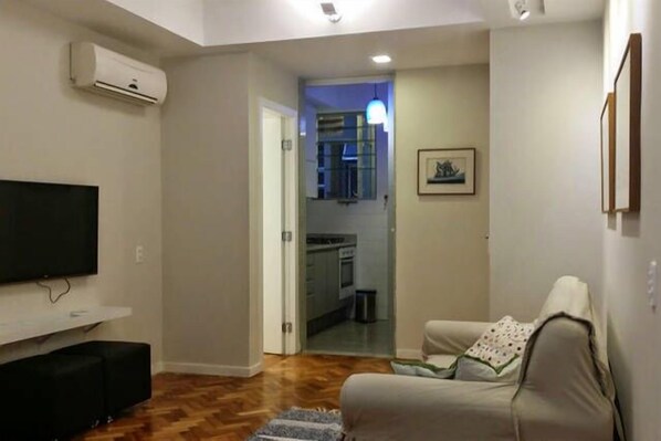 Premium-Suite, 1 Schlafzimmer, Raucher | Wohnzimmer | Flachbildfernseher