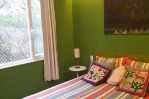 Suite Premium, 1 kamar tidur, Boleh Merokok | 1 kamar tidur, meja kerja, setrika/meja setrika, dan Wi-Fi gratis