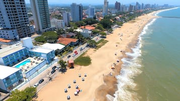 Beach nearby, sun-loungers, beach umbrellas, beach towels