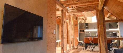 Apartment, 4 Bedrooms, Sauna | Living area