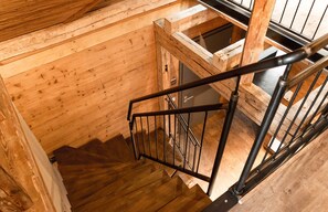 Apartment, 4 Bedrooms, Sauna | Staircase