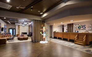 ฝ่ายต้อนรับ