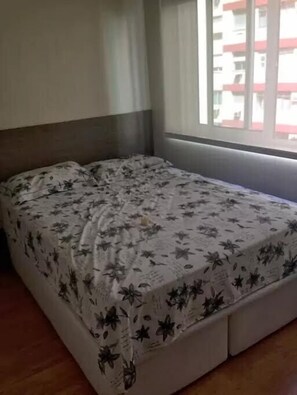 Zimmer, 1 Schlafzimmer | 1 Schlafzimmer, Bügeleisen/Bügelbrett, Zustellbetten
