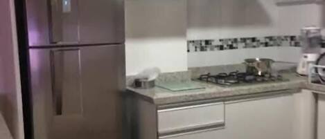 Room, 1 Bedroom | Private kitchenette