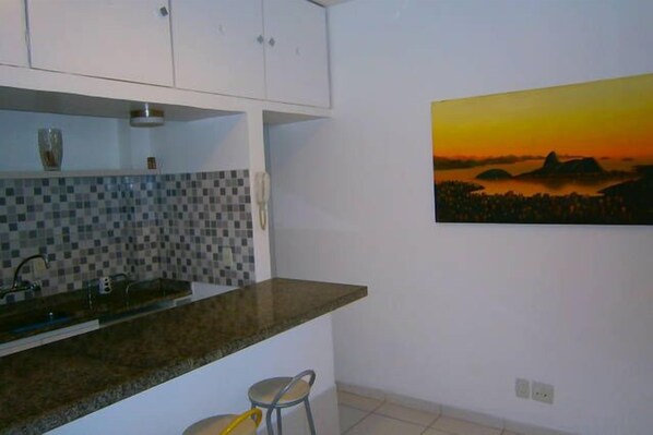Apartamento conforto, vários quartos, para fumantes | Opções para refeição no quarto