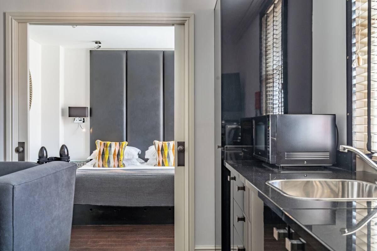 Phòng Suite có thiết kế đặc sắc, không hút thuốc, bếp nhỏ (Milano) | Bàn ủi/dụng cụ ủi quần áo, truy cập Internet không dây miễn phí 