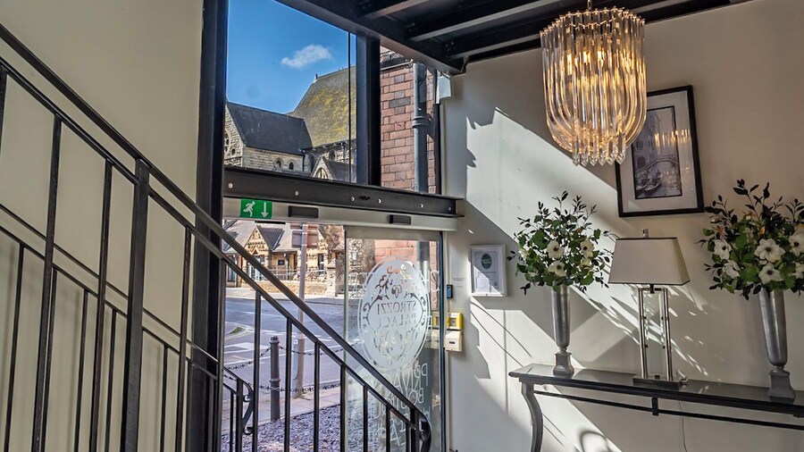 Strozzi Palace Suites by Mansley