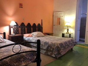 Family Studio Suite - Maska Mansion (Guadalajara)