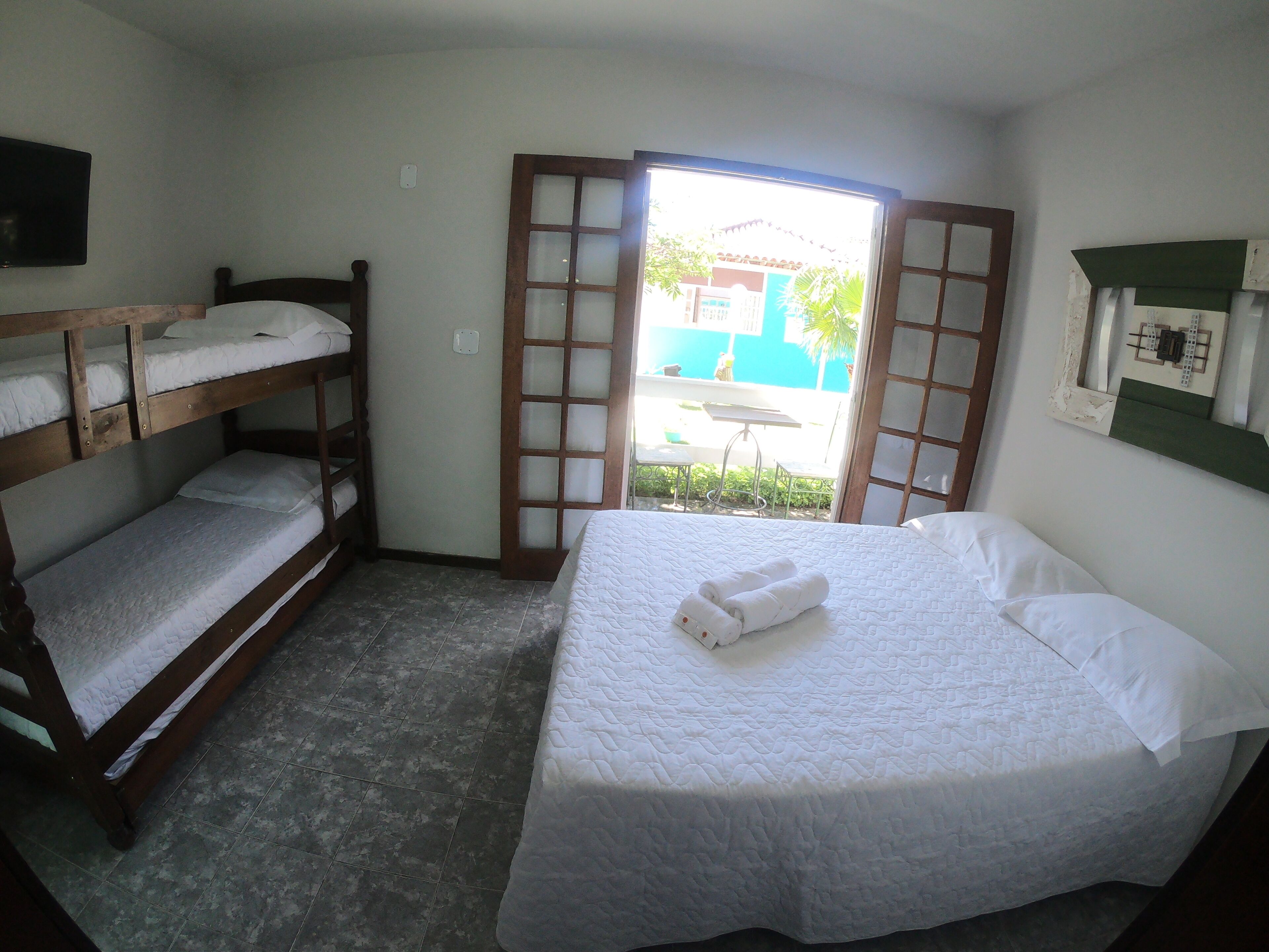 quadruple room (stilo) | minibar, free wifi, bed sheets