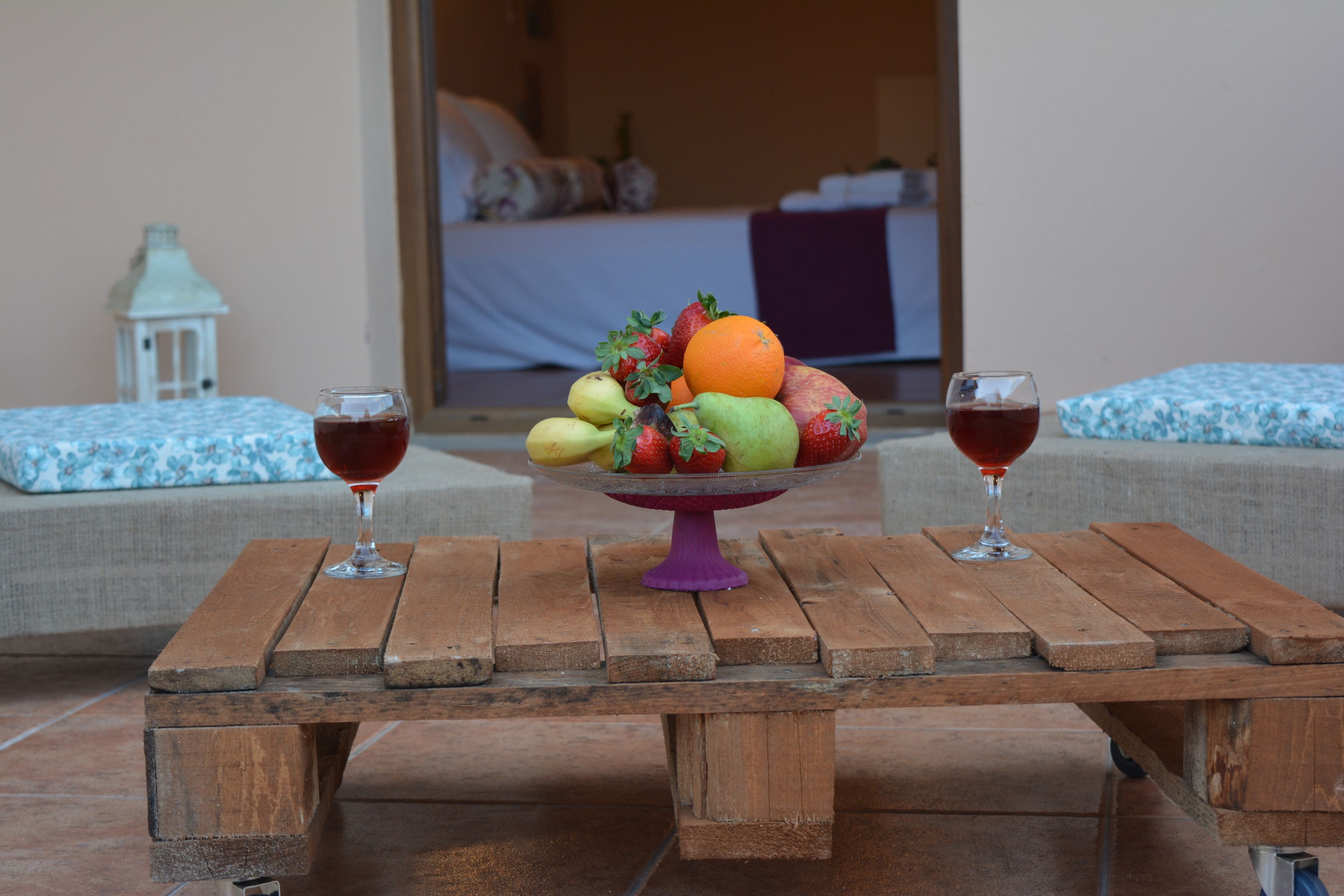 Leilighet – superior, bassengutsikt | Sengetøy av topp kvalitet, memory foam-senger og safe på rommet