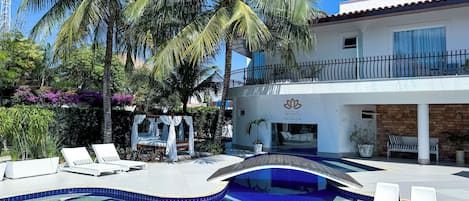 Piscina all'aperto