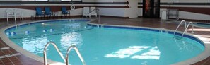 Indoor pool - Baymont by Wyndham West Plains (West Plains)